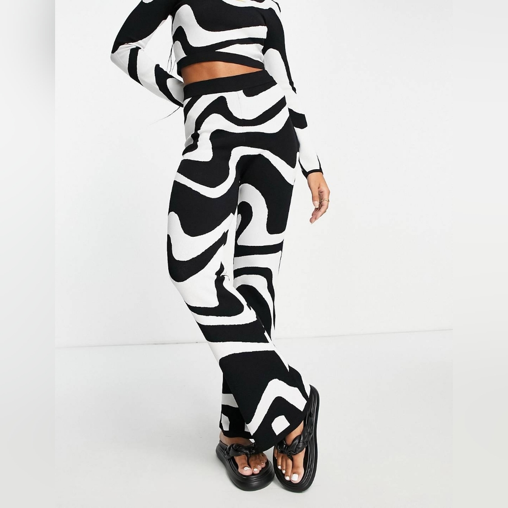 And Other Stories, black white pants, size L, NWT
